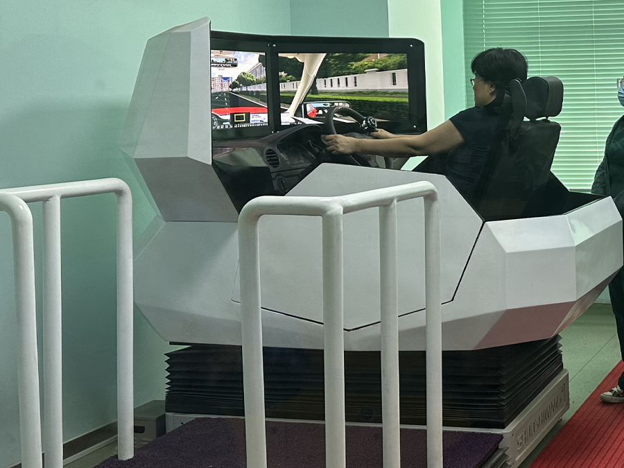 HKLD-DG3型 汽车驾驶模拟器（残疾人）